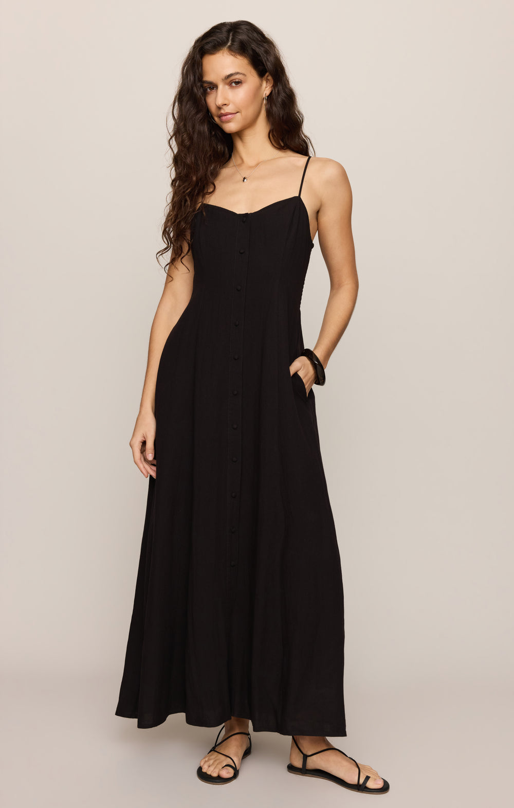 ZD253393_BLK_FRONT